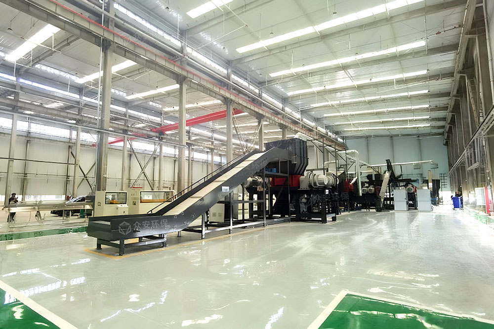 張家口風(fēng)電葉片破碎現(xiàn)場 (2)1000.jpg